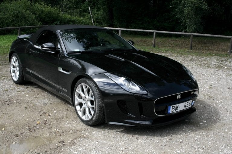 Jaguar F-Type (galerija)