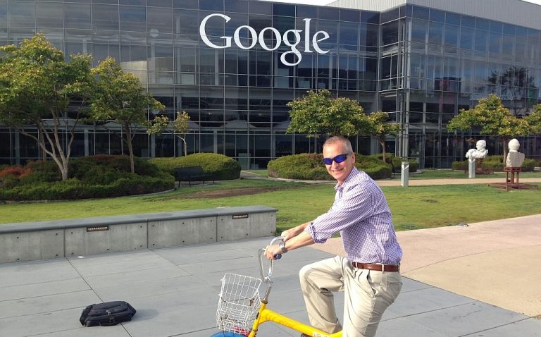 Google pabeidz 2013. gadu ar $3.92 miljardu peļņu