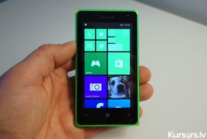 Lumia 532 005
