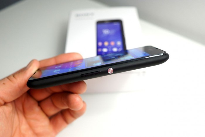 Xperia E4g 010