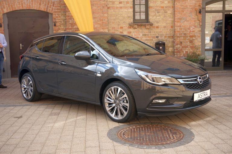 Jaunā Opel Astra prezentācija (galerija)