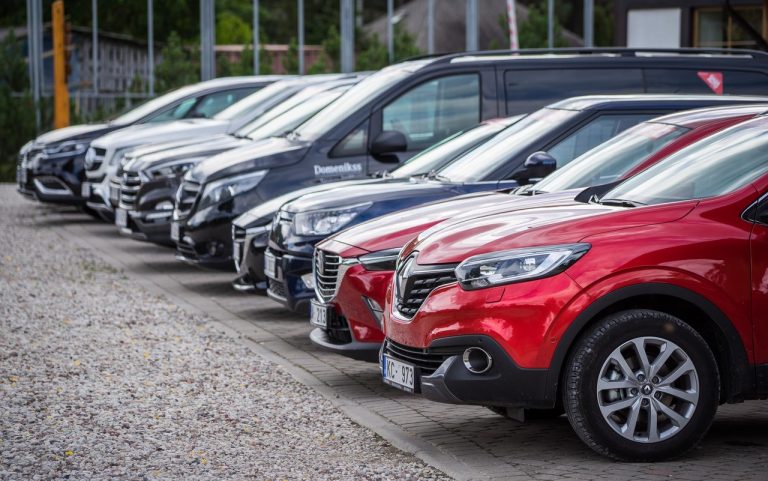 Ar četrām Latvijas pirmizrādēm noslēdzies “Latvijas Gada auto 2016” rudens mediju testa brauciens