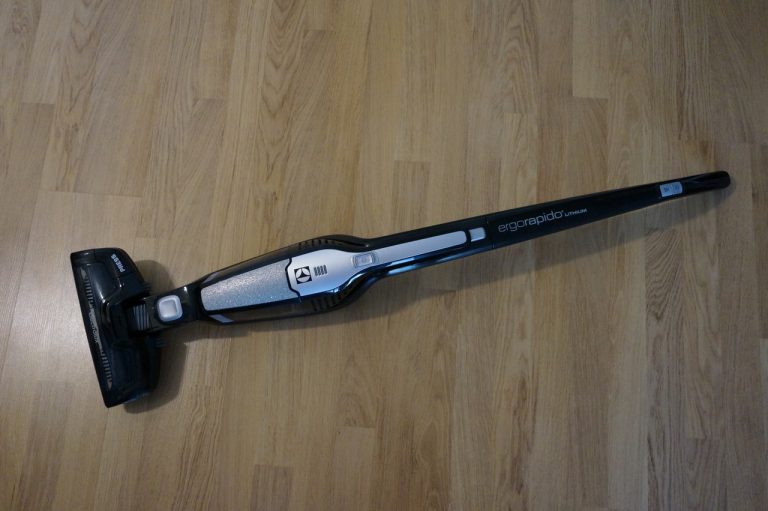 Electrolux Ergorapido (ZB3015SW) putekļu sūcēja apskats