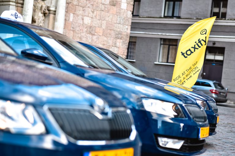 Daimler par 175 miljoniem dolāru nopērk 10% Taxify daļu un padara to par vienradzi
