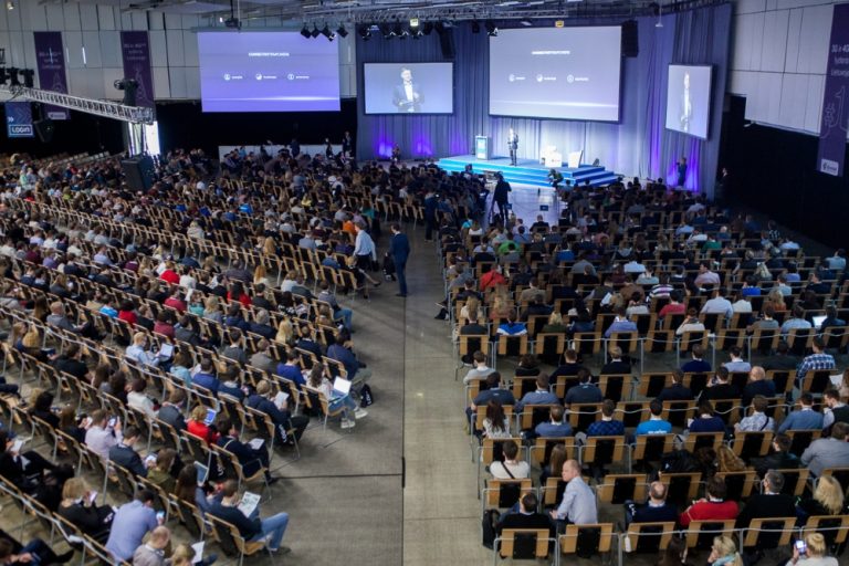 LOGIN 2016: kas gaidāms gada lielākajā tehnoloģiju un progresa festivālā Baltijas valstīs?