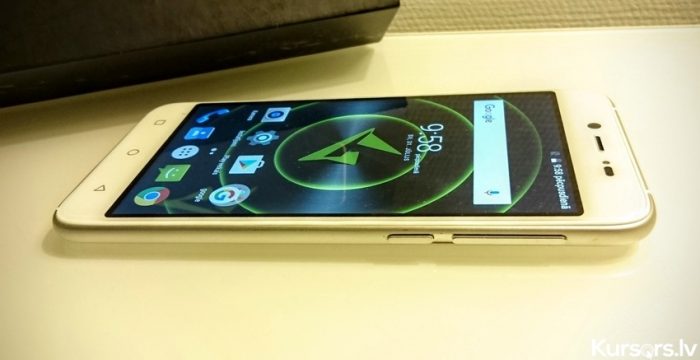 Gigabyte GSmart Classic LTE 016