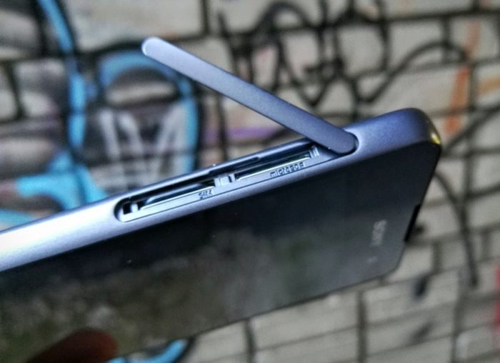 xperia-e5-009