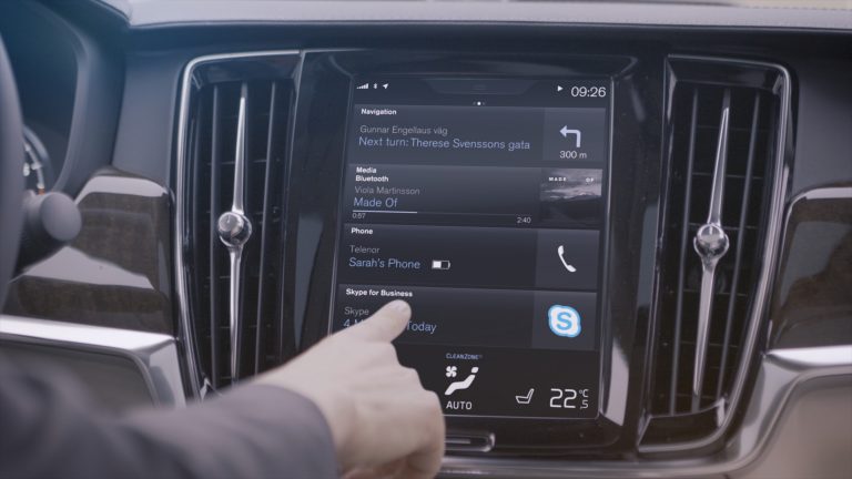 Jaunajos Volvo automobiļos būs pieejams Skype for Business