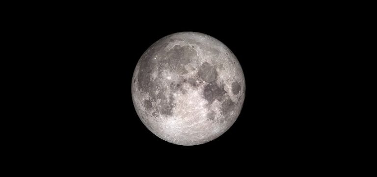 SpaceX plāno 2018. gadā nosūtīt tūristus lidojumā ap Mēnesi