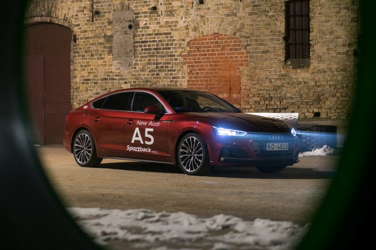 Kursors izmēģina Audi A5 Sportback (2017)