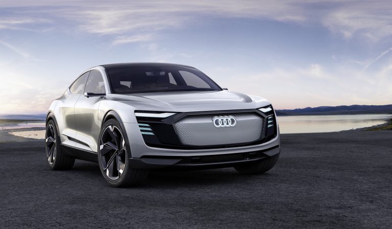 Audi prezentē e-tron Sportback koncepta elektroauto