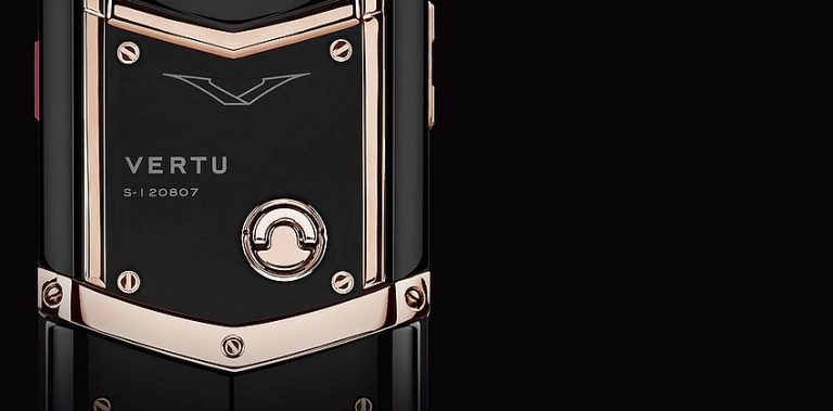 Luksusa telefonu ražotājs Vertu atkal iekūlies naudas problēmās