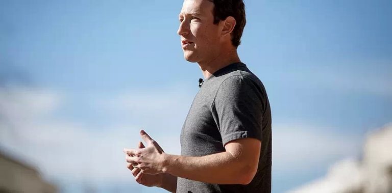 Facebook sasniedzis 2 miljardu aktīvu ikmēneša lietotāju latiņu