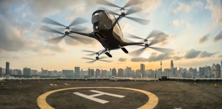 Dubaijā gaisā paceļas pirmie bezpilota taksometri