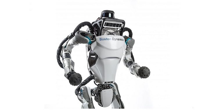 Boston Dynamics robots prot taisīt salto