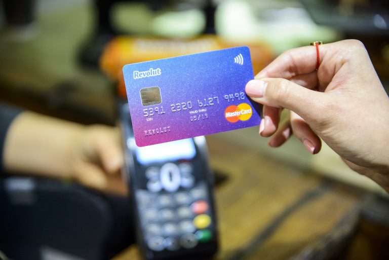 “Revolut” sasniedz 4 milj. klientu un uzsāk uzņēmuma restrukturizāciju
