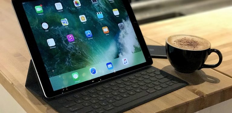 Tims Kuks neatbalsta Mac un iPad saplūšanas ideju