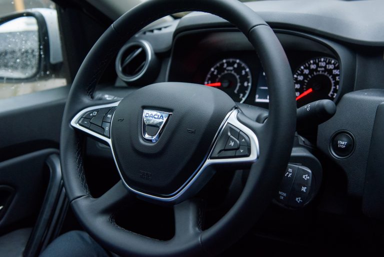 Dacia: 2028. gadā ieradīsies jaunās paaudzes Sandero ar iekšdedzes dzinēju