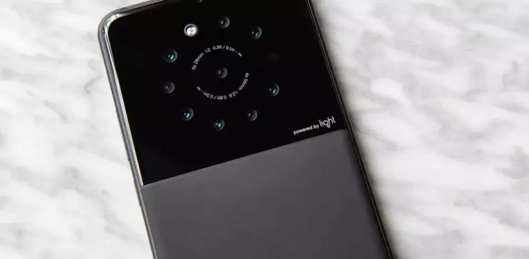 Light veido viedtālruni ar 9 kamerām