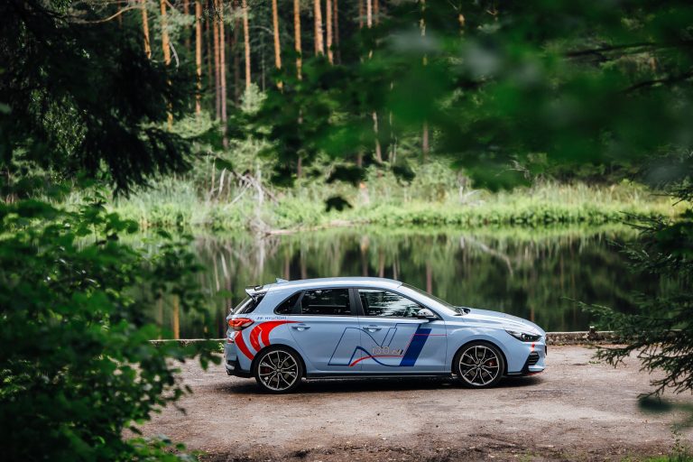 Kursors izmēģina Hyundai i30N spridzekli