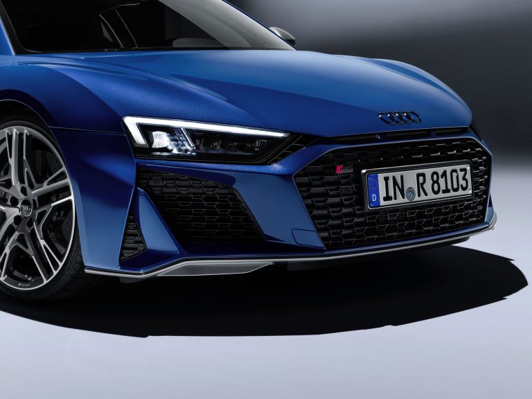 Ievērojami modernizēts ātrākais un iekārojamākais Audi modelis: Audi R8