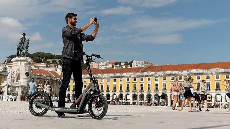 BMW pievienosies elektrisko skrejriteņu tirgum ar X2 City