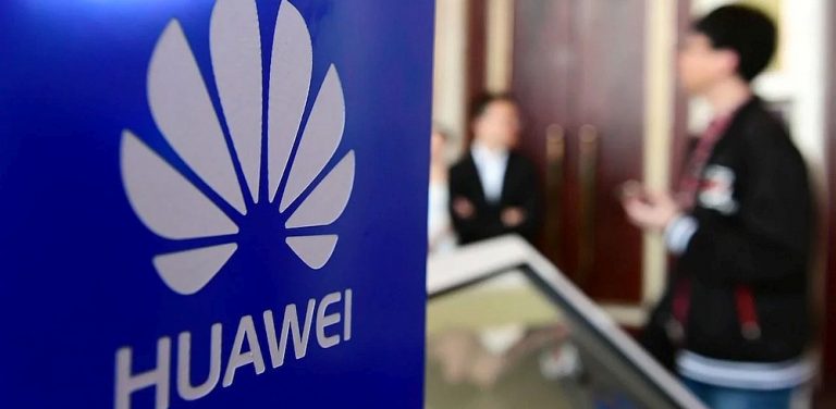 Merkele pieprasīs no Huawei oficiālu apstiprinājumu par nesadarbošanos ar Ķīnu