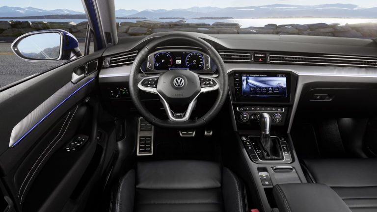 Atjaunotais Passat ir pirmais VW automobilis, kas piedāvā otrā līmeņa autonomo braukšanu