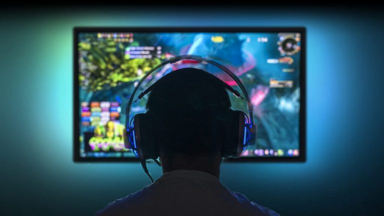 ASUS ROG Aura Terminal apskats