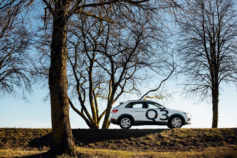 Kursors izmēģina Audi Q3
