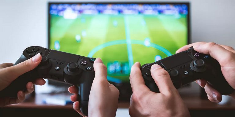 PlayStation 5 baumas: 7 nm Ryzen procesors un 7 nm Navi videokarte