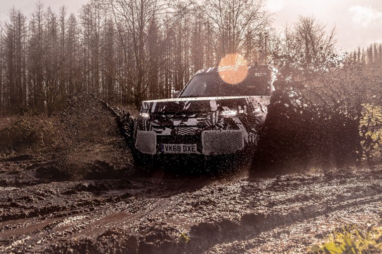 Jaunais Land Rover Defender tiks ražots Slovākijā