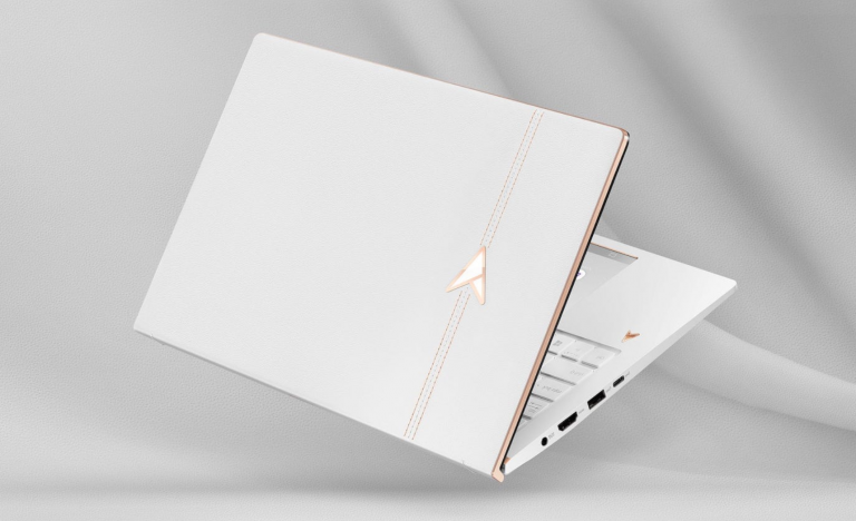 ASUS savā dzimšanas dienā izlaiž īpašu ādas un zelta klēpjdatoru