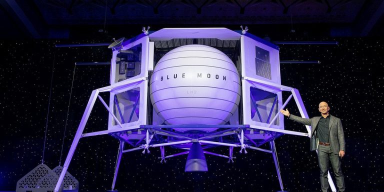 Džefs Bezoss ar Blue Moon sola nogādāt cilvēkus uz Mēness
