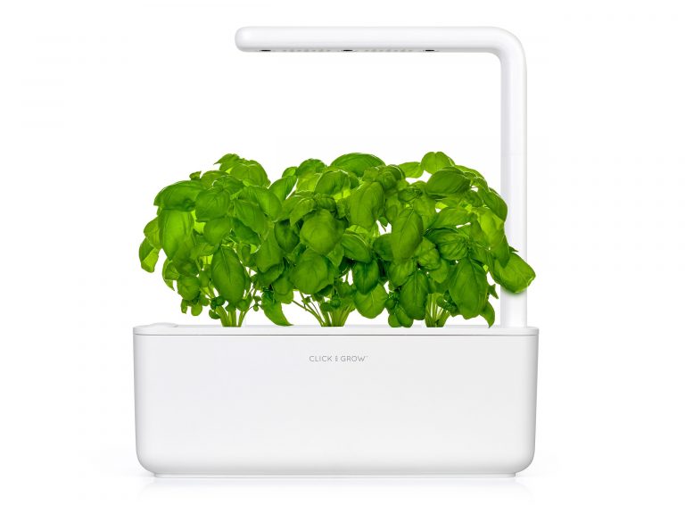 Click & Grow Smart Garden 3 viedā dārza apskats