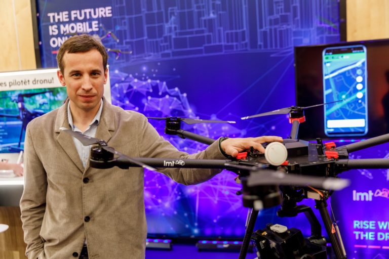 LMT kopā ar Lufthansa Systems attīsta dronu satiksmes vadības platformu Latvijā