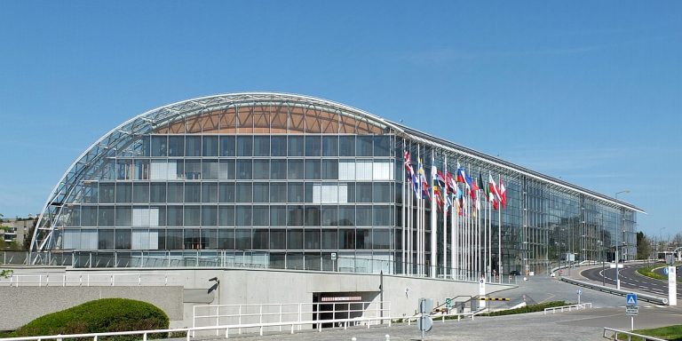 Eiropas Investīciju banka plāno atteikties no fosilo kurināmo projektu atbalsta