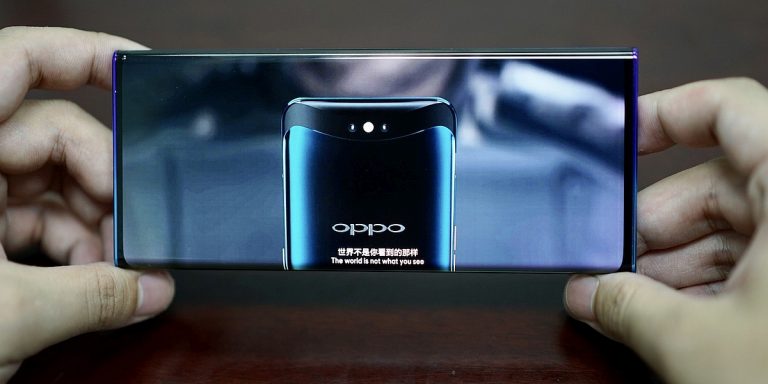 Oppo parāda Waterfall Screen ar ekstrēmi nolocītām ekrāna sānu malām