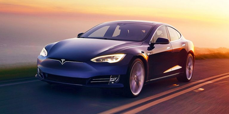Tesla Eiropā nāksies atslēgt vairākas būtiskas Autopilot iespējas