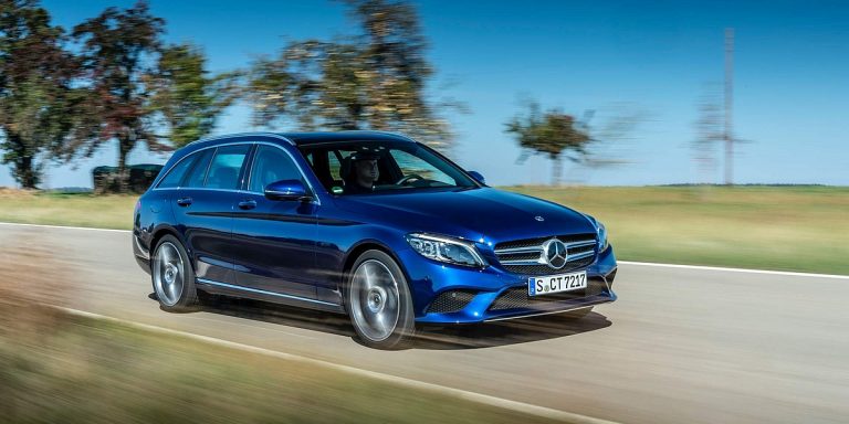 “Daimler” un “Geely” sadarbosies jaunu, īpaši efektīvu iekšdedzes dzinēju izstrādē