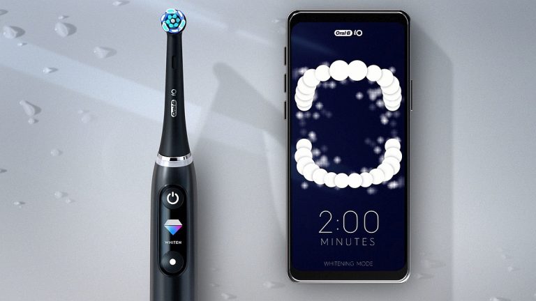Oral-B mākslīgā intelekta zobu birste tīrīs zobus labāk par tevi