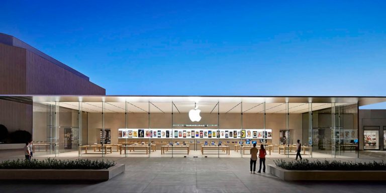 Apple iesūdz tiesā bijušo App Store vadītāju par izdotās grāmatas saturu