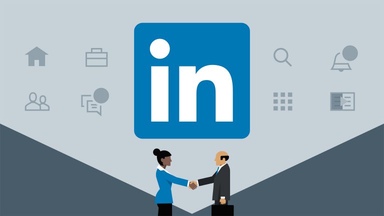 Arī LinkedIn strādā pie “storiju” iespējas kā Snapchat