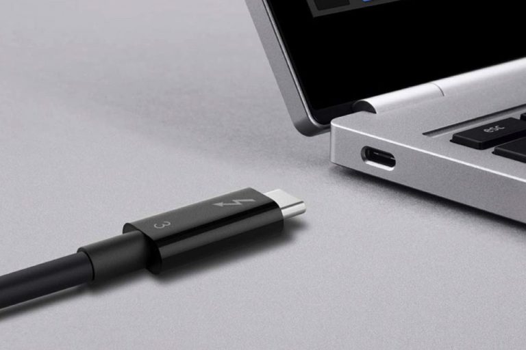 Microsoft: Thunderbolt ir pārāk nedrošs, Surface ierīcēs to neredzēsim