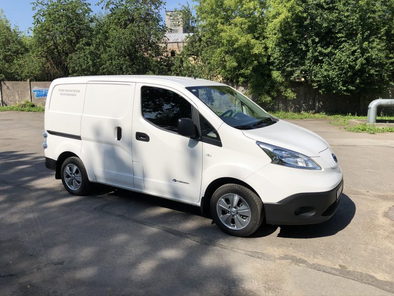 1000km brauciens ar Nissan e-NV200 elektroauto (video)