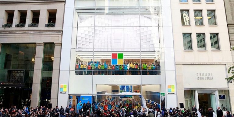 Microsoft slēdz mazumtirdzniecības veikalus. Pavisam.