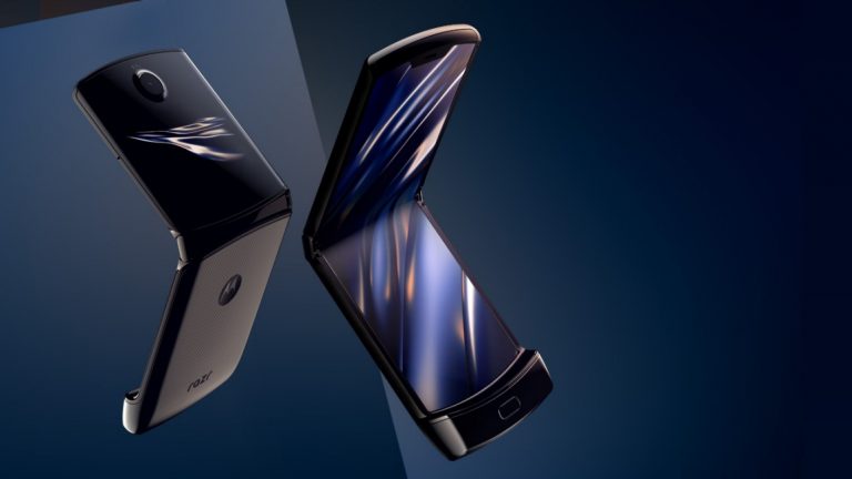Motorola nākas atpakot visas Razr viedtālruņa kastes, lai telefonu aizvērtu