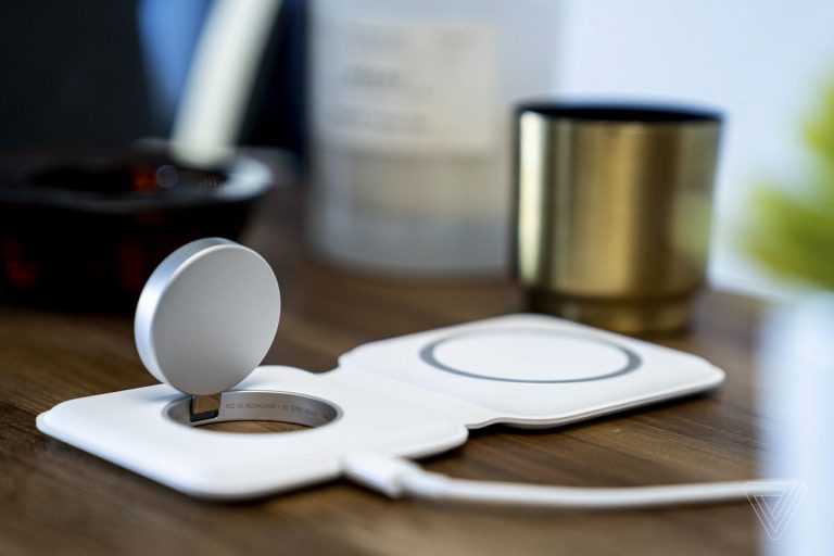 MagSafe Duo lādētājs ir lēnāks par parasto MagSafe lādētāju