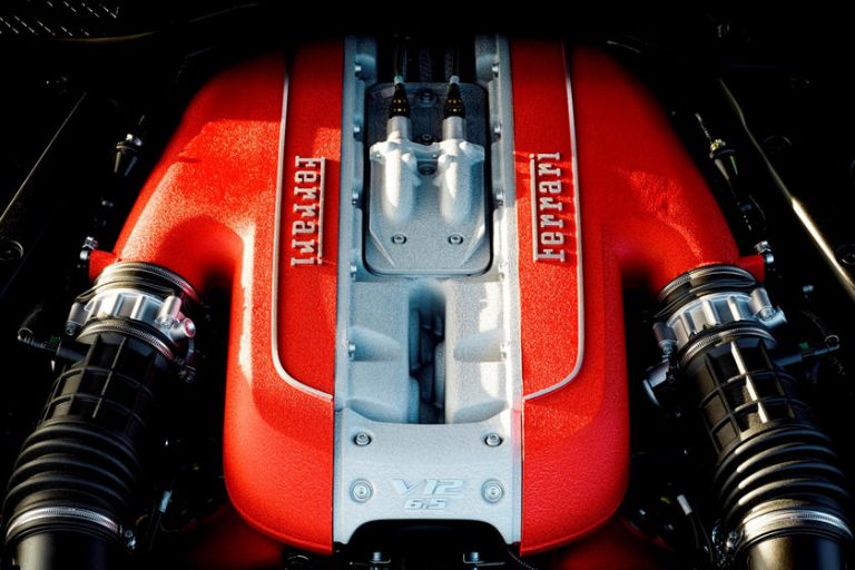 Ferrari apstiprina, ka Purosangue SUV būs aprīkots ar V12 dzinēju