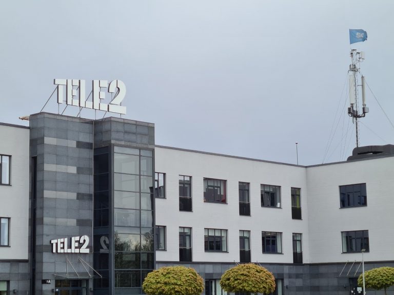 “Tele2”: Latvijā iedzīvotāji sazvanās arvien mazāk